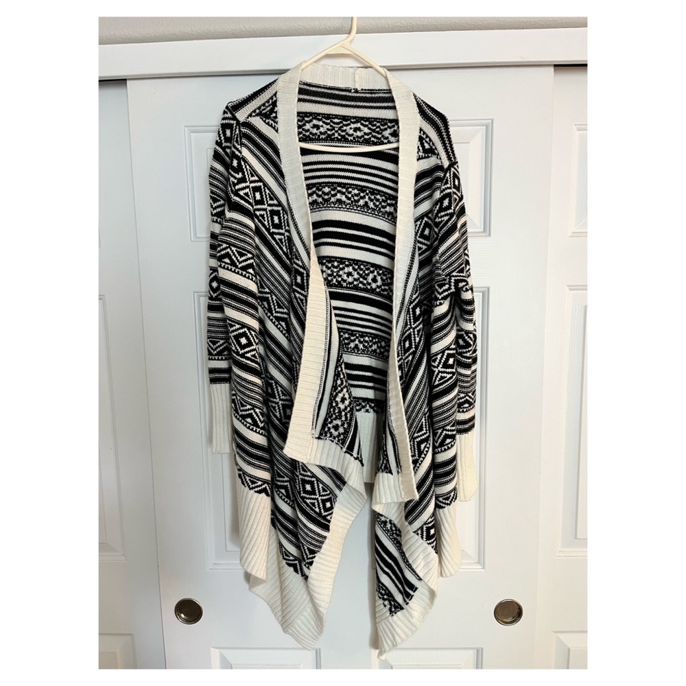 Warm, white and black cardigan